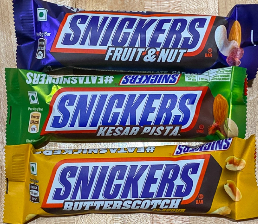 Snacks and sweets at Candy and Vape Station